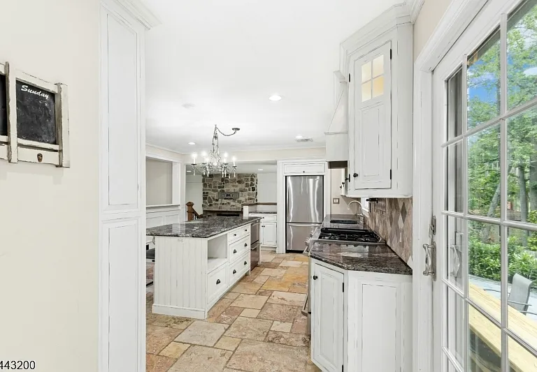 162 Mountainview Dr — Photo 11