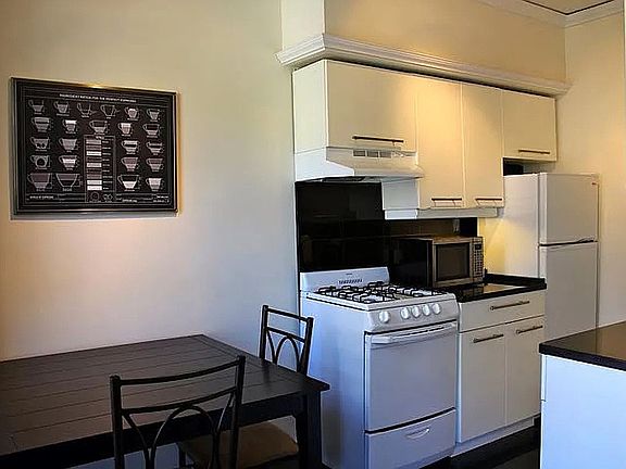 4th image of 450 E 84th St APT 4f