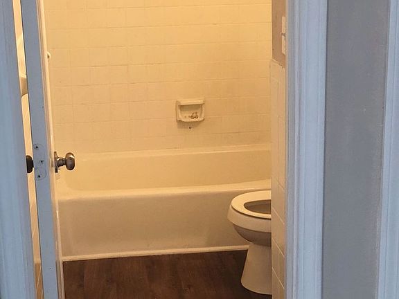 3rd image of 4416 Lynn Ln APT 59