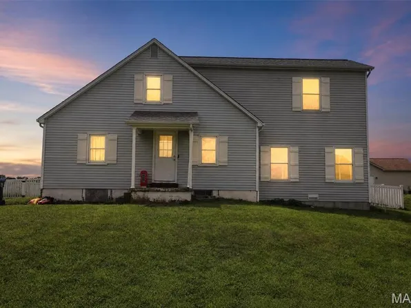 904 Sheridan Ln, Waterloo, IL 62298