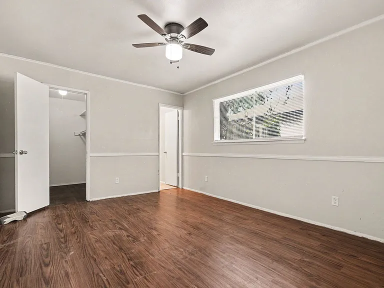 4237 Foliage Dr — Photo 18