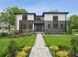 70 John St, Englewood Cliffs, NJ 07632