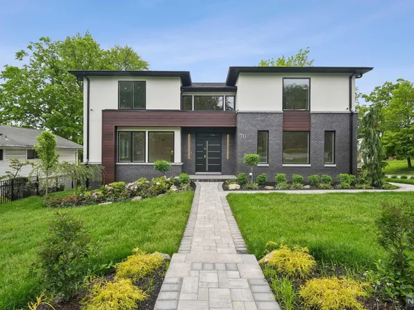 70 John St, Englewood Cliffs, NJ 07632