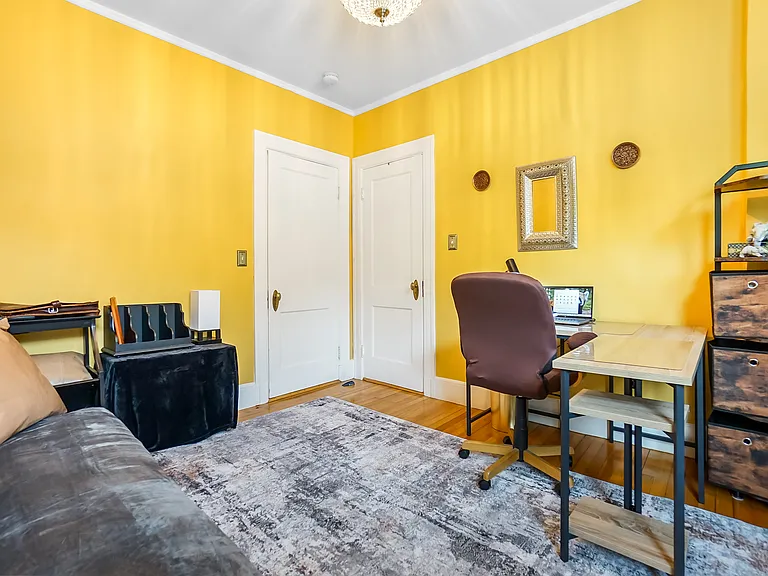 569 Franklin St #6 — Photo 25