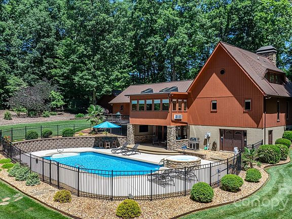 2nd image of 152 Homeplace Ln