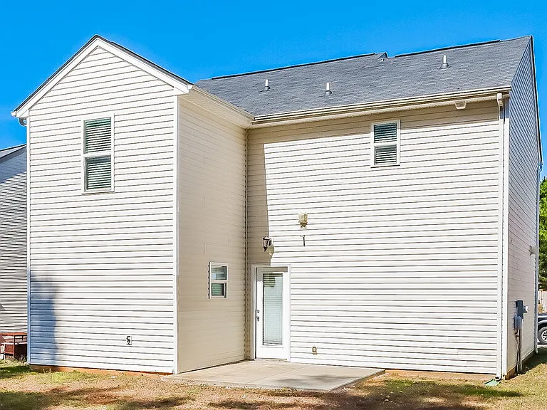 7413 Hidden Creek Dr — Photo 17