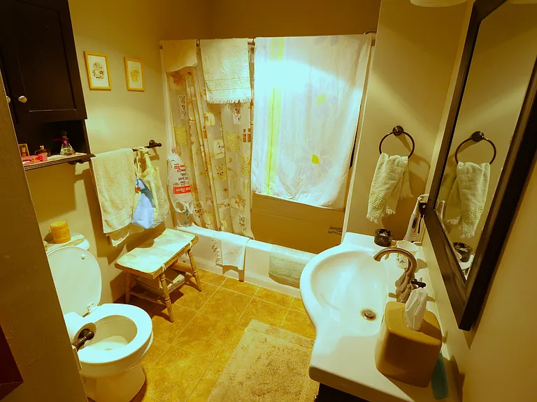 Upstairs bathroom