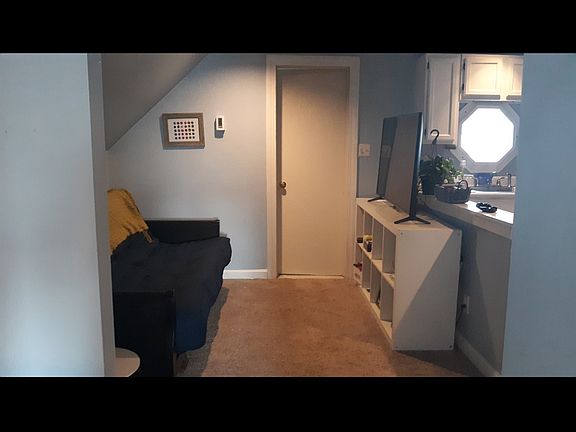 4th image of 35 Ardale St