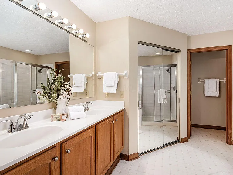 6641 Wisteria Cir — Photo 17