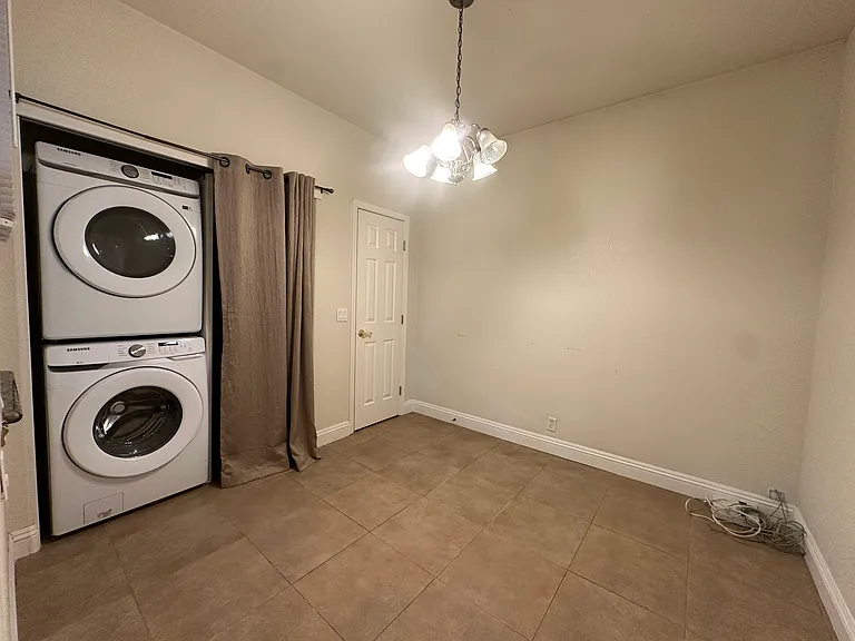 844B Shearer St — Photo 19