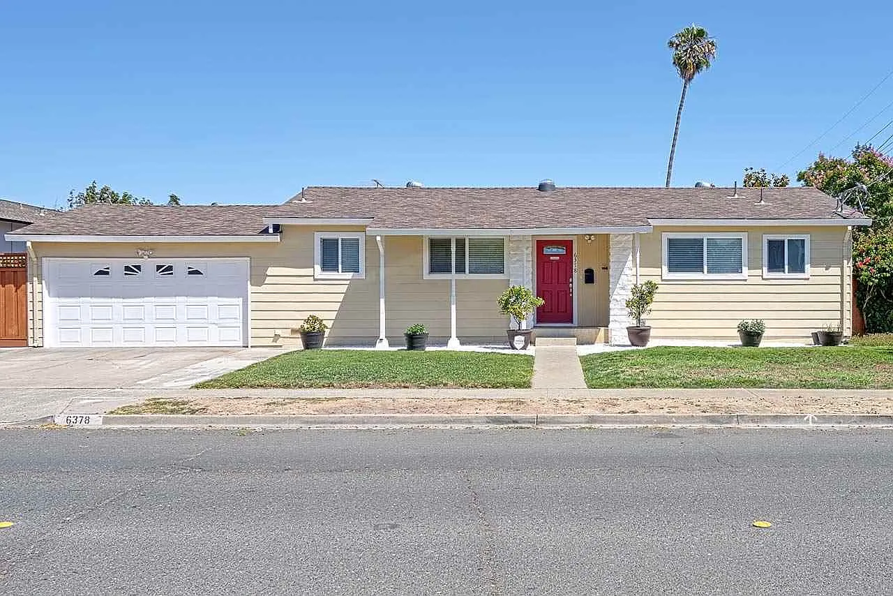 6378 Normandy Dr photo 1