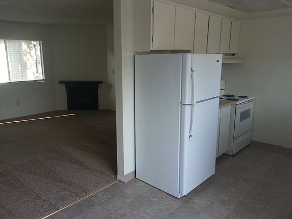 4th image of 3425 Sherwood Ave APT 2