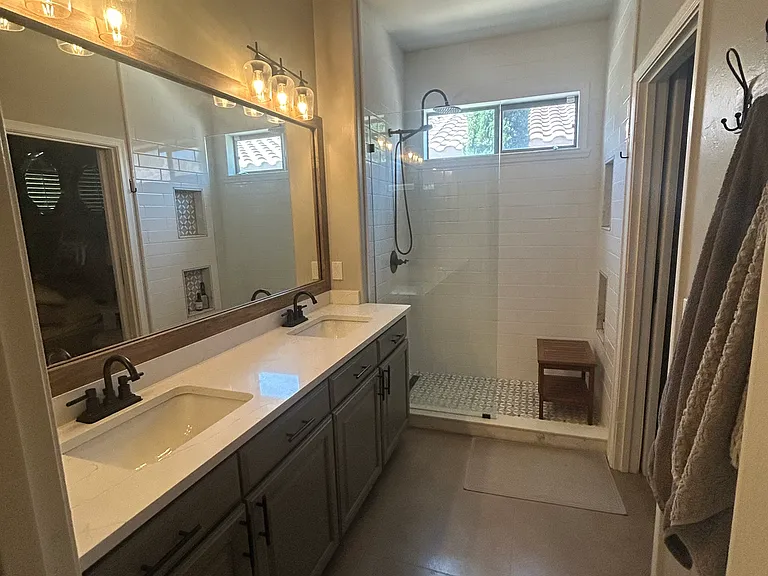 2273 E Skipping Rock Way — Photo 5