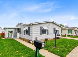 109 S Point Dr, Fairborn, OH 45324