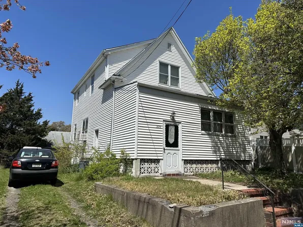 309 Mount Pleasant Ave, Wallington, NJ 07057