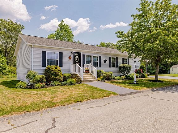 3rd image of 20 Blackbird Ct