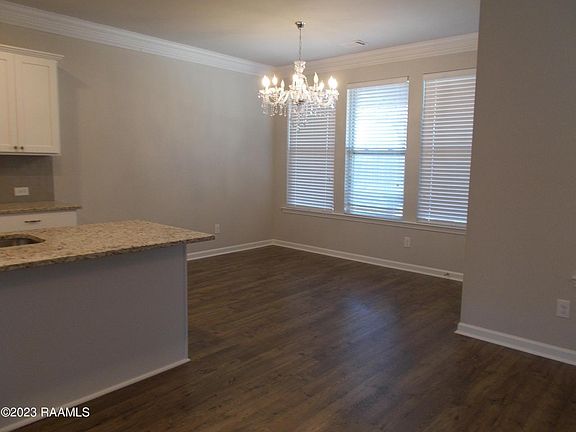 4th image of 109 Marais Ave