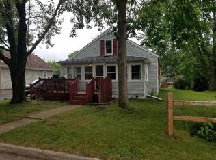1509 Smith St, New London, WI 54961