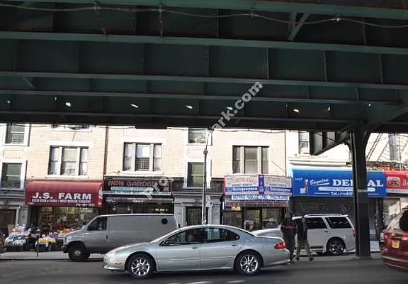 4th image of 1533 Westchester Ave #1