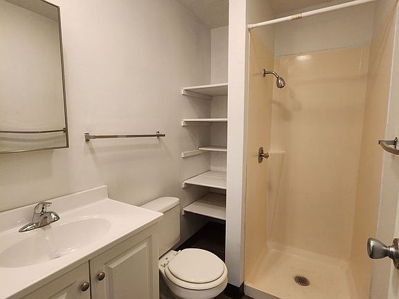 5th image of 1106 Marshall Ave #1110-12B