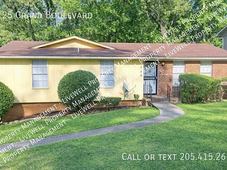 1125 Grand Blvd — Photo 1