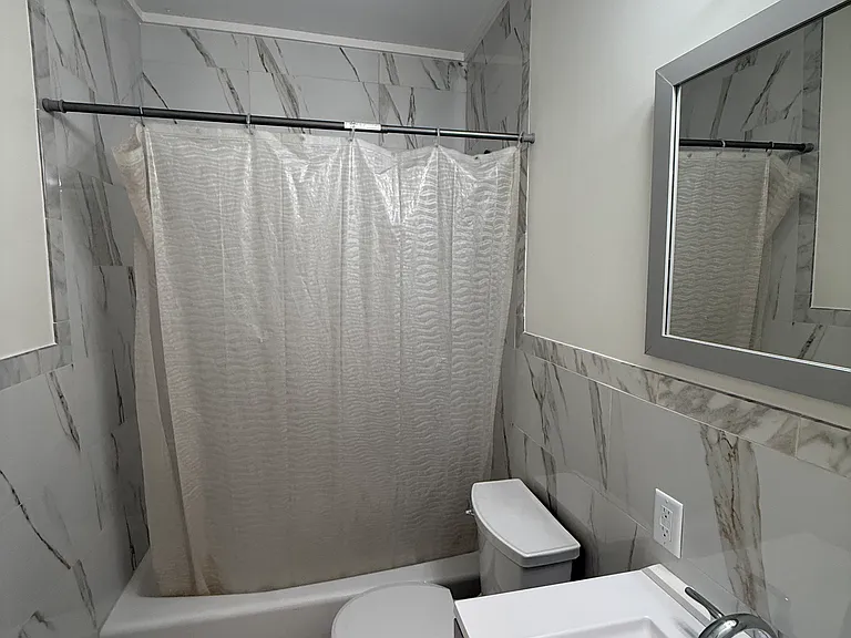 13 Vincent Dr — Photo 7