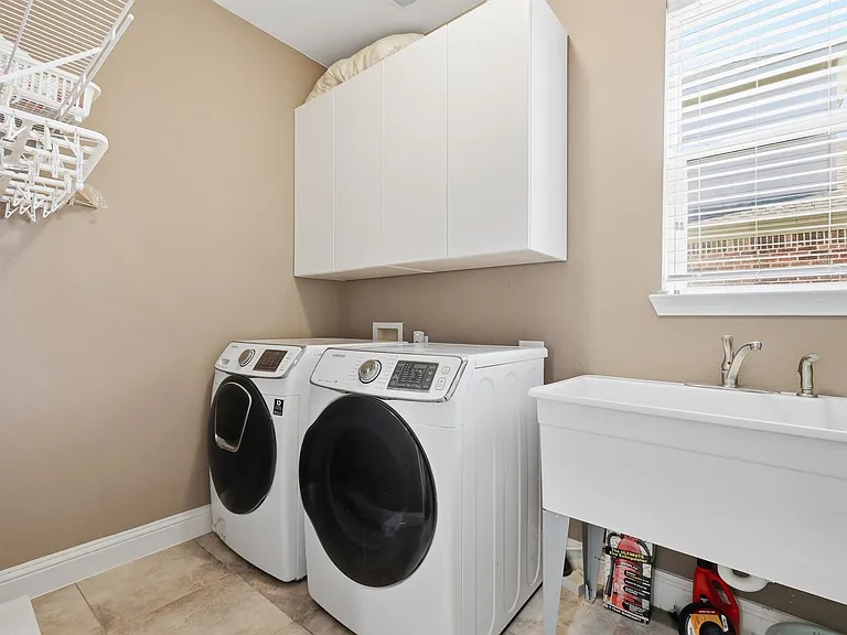 1273 Ranch Gate Ln — Photo 28