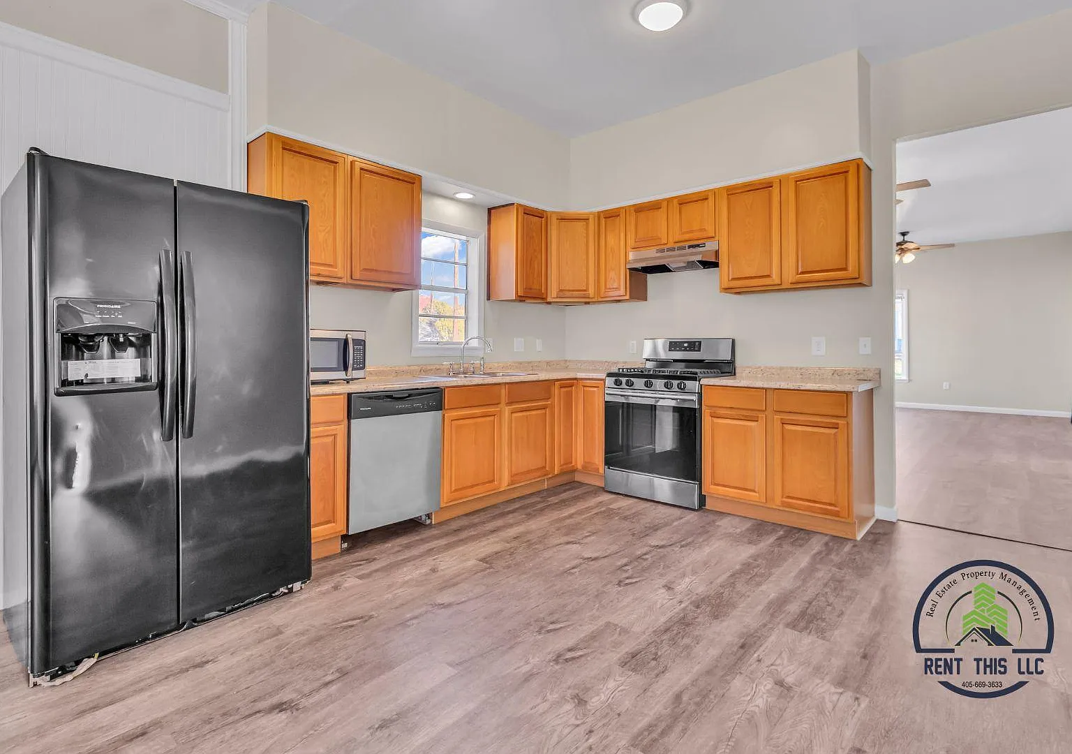 3 bed, $1,050 — Photo 3