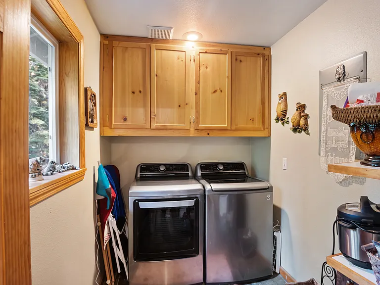 3915 Summit Rd — Photo 26
