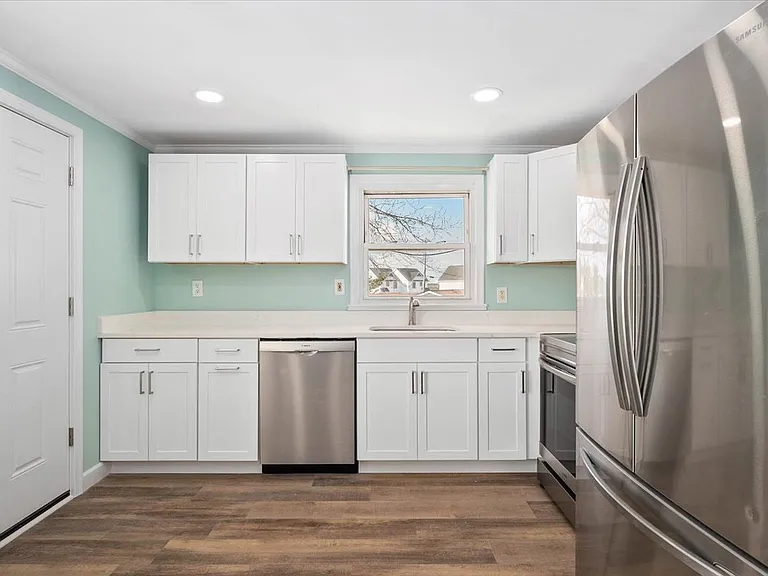 322 Bayshore Dr #2W — Photo 8