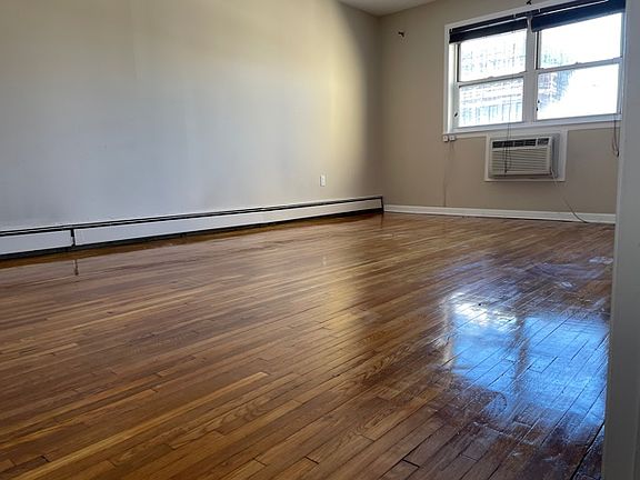3rd image of 21-16 33rd St #Top