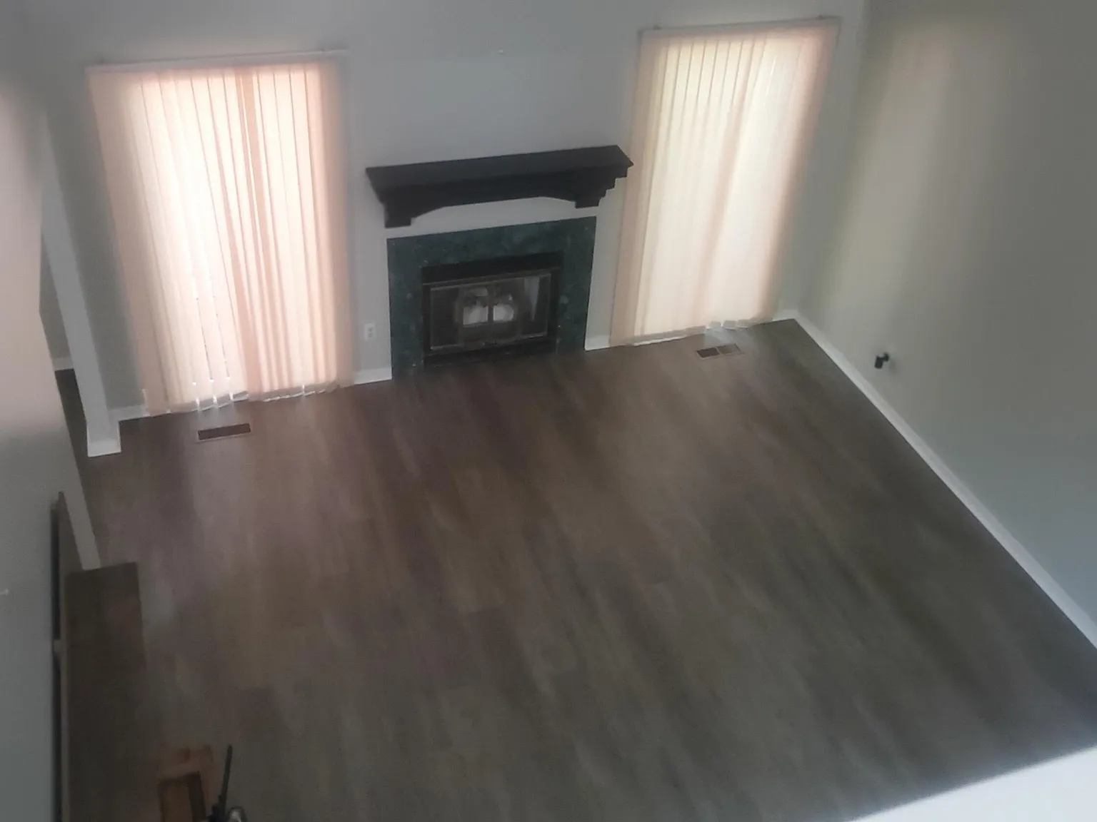 3 bed, 3.0 bath, 2227 sqft, $4,300 — Photo 4