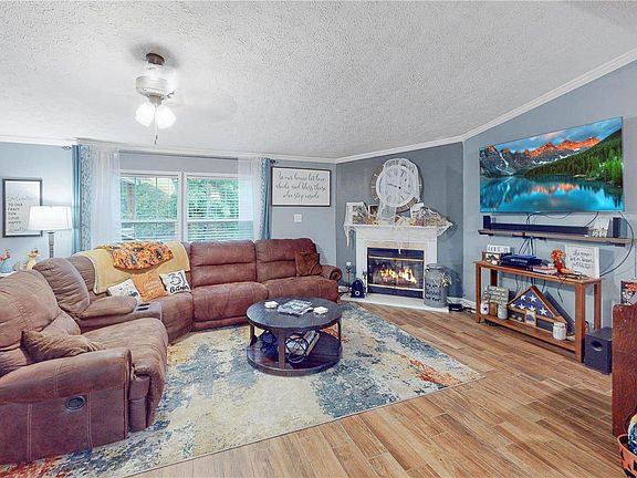 5th image of 14727 Lakeview Dr