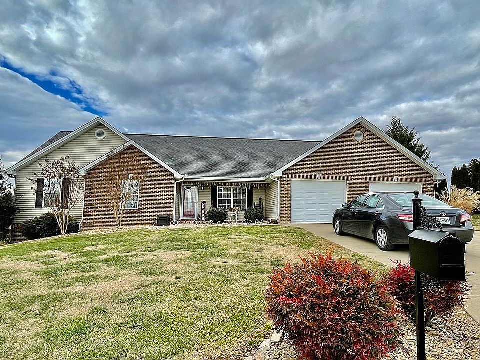 1st image of 4219 Scarlet Oak Dr