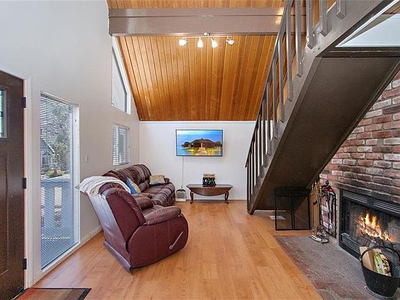4th image of 524 Highland Ln
