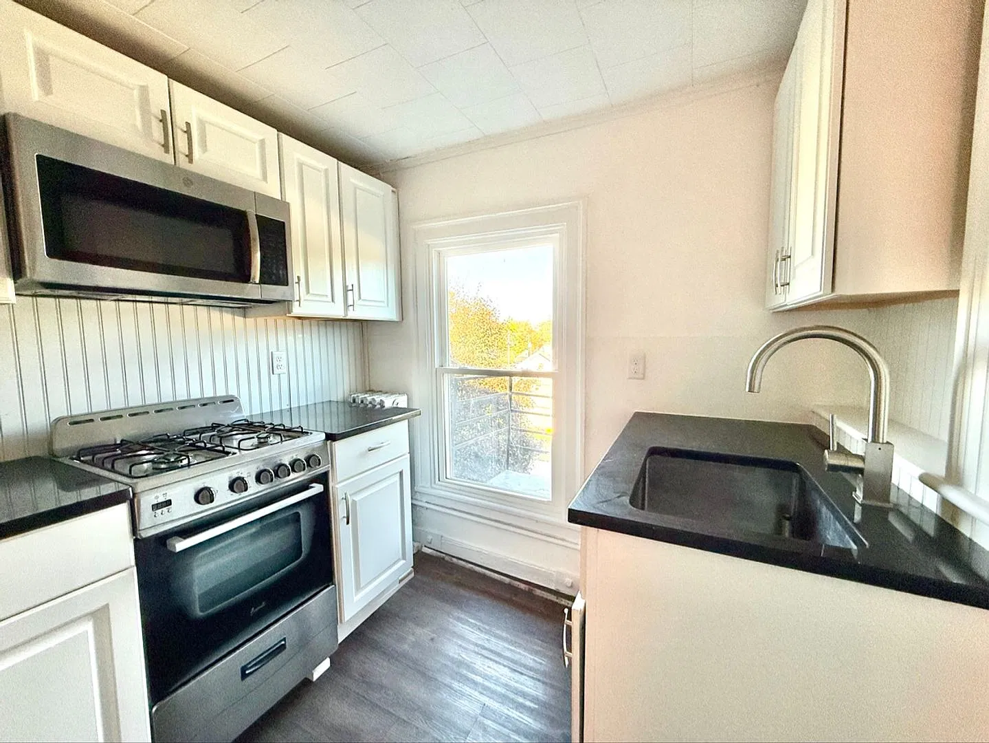 184 Hurley Avenue — Photo 2