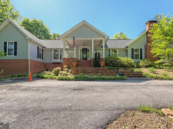 152 Clark Ln, Clayton, GA 30525