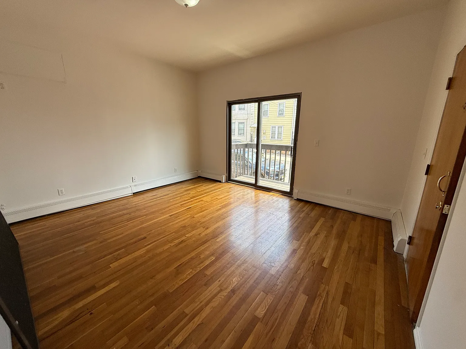 2 bed, $2,000 — Photo 2