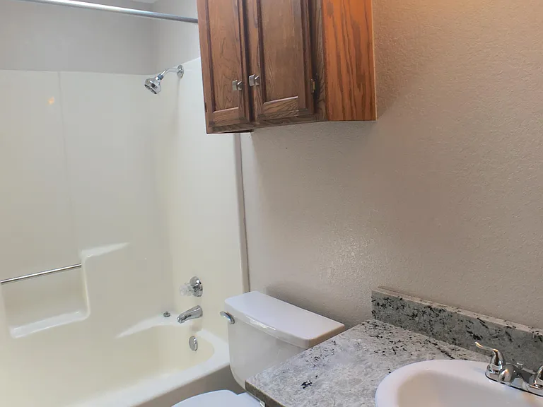 2135 Goodrich Dr — Photo 13