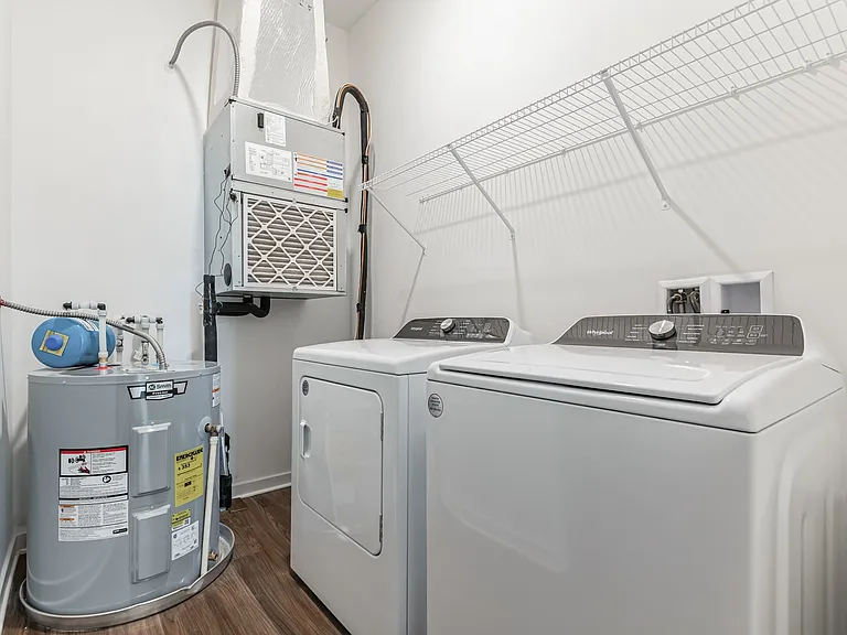 Full-Size Washer & Dryer