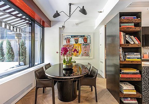 5th image of 255 Hudson St APT 3
