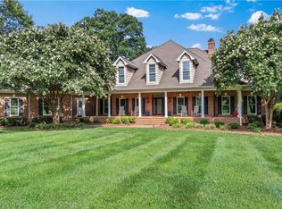 404 Ararat Rd, Pilot Mtn, NC 27041