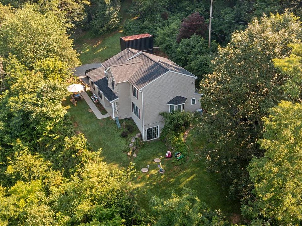 1st image of 1903 Hain Rd