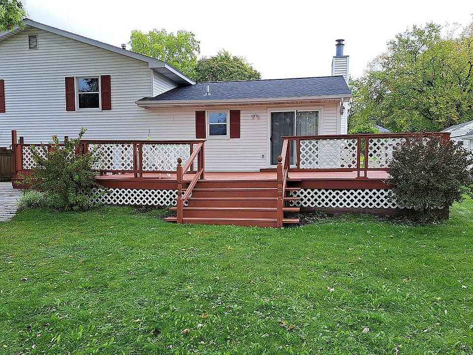 2nd image of 502 S River St