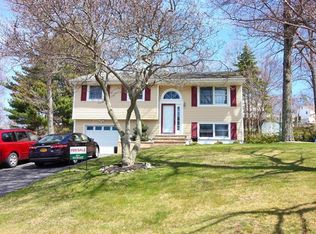 17 Fort Worth Pl, Monroe, NY 10950