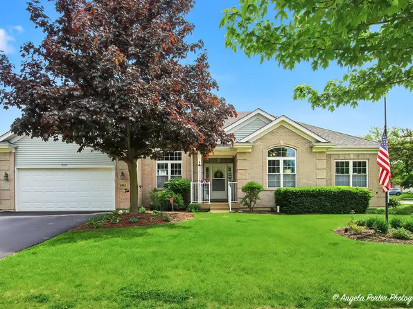 4641 4th St, Winthrop Harbor, IL 60096