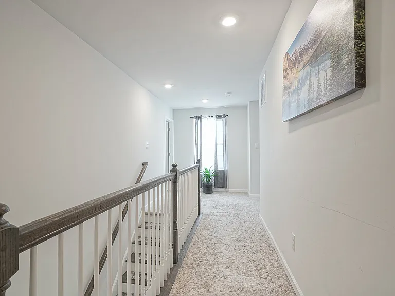32 Westmont Dr #1 — Photo 9