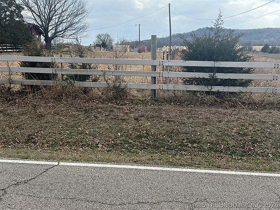 4th image of 19512 E 595th Rd