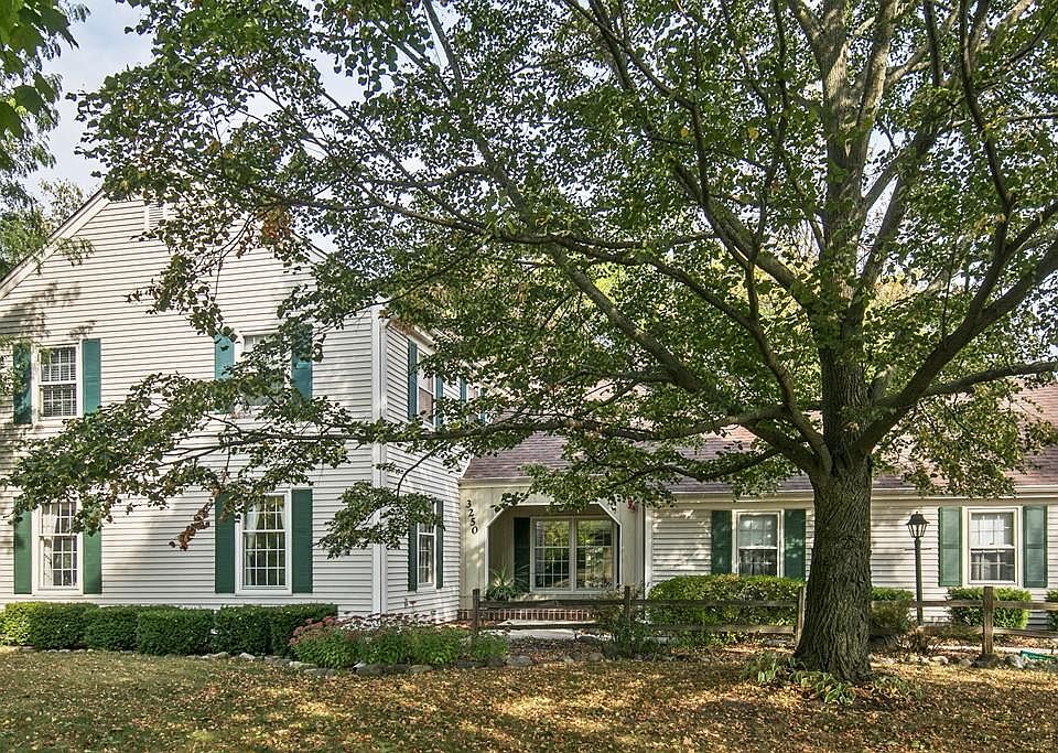 2nd image of 3250 Parkside Dr