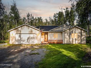 4550 S Navigators Cir, Wasilla, AK 99623